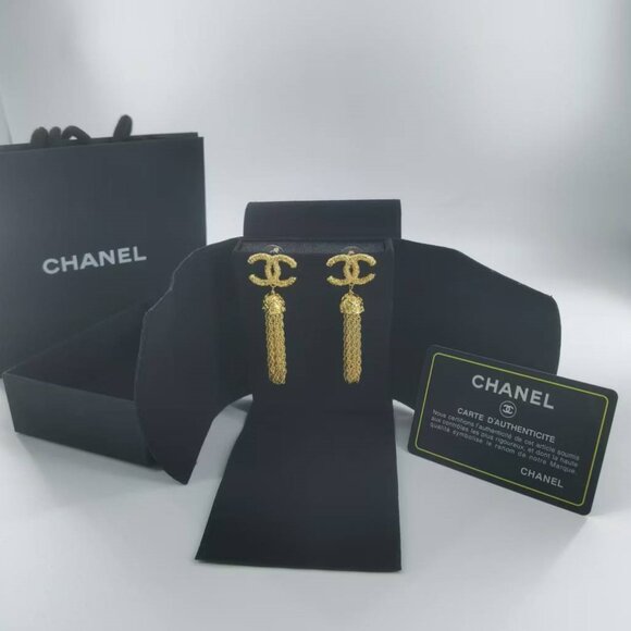 ✨✨Chanel Earring - Picture 3 of 9